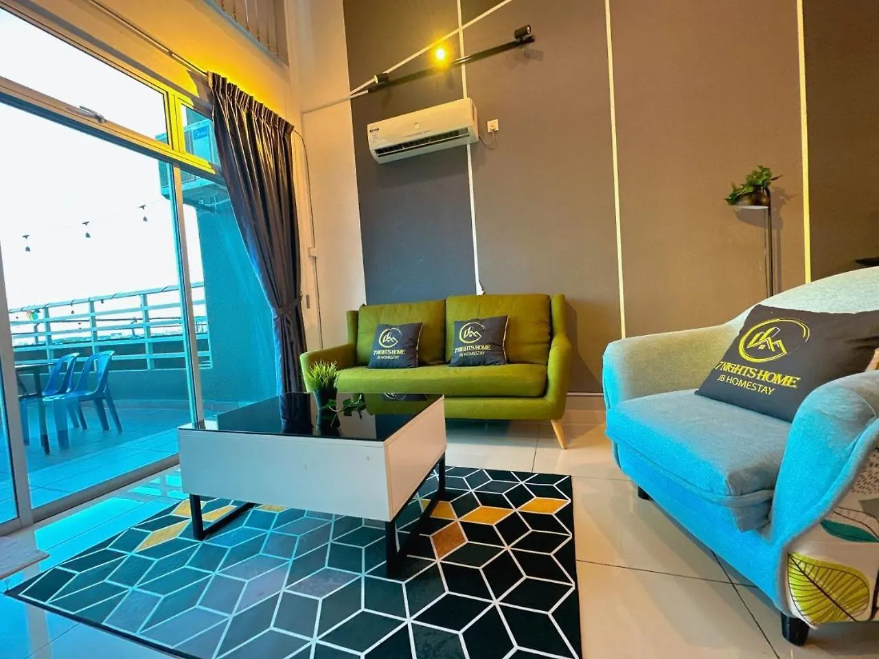 Pandan Residence Duplex Penthouse Near To Ciq Johor Bahru Town 3R 13Pax B01 0*,  Malaysia