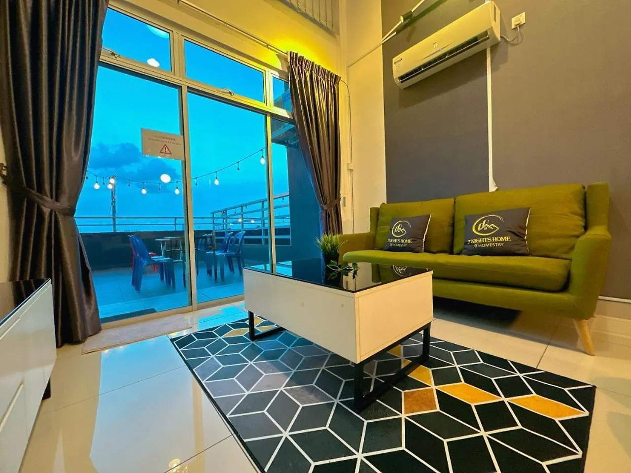 Pandan Residence Duplex Penthouse Near To Ciq Johor Bahru Town 3R 13Pax B01 Malaysia
